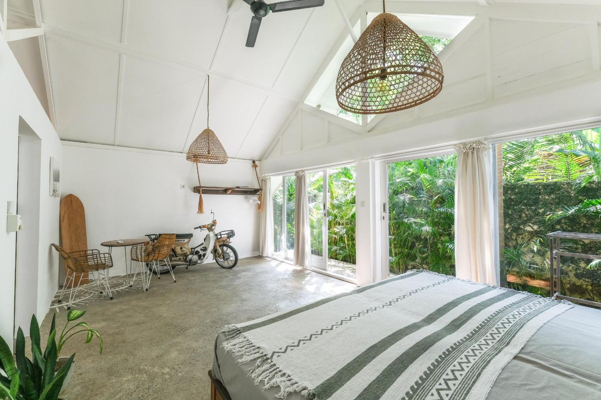 Salty Breeze Bali Hotel Ungasan  Room photo